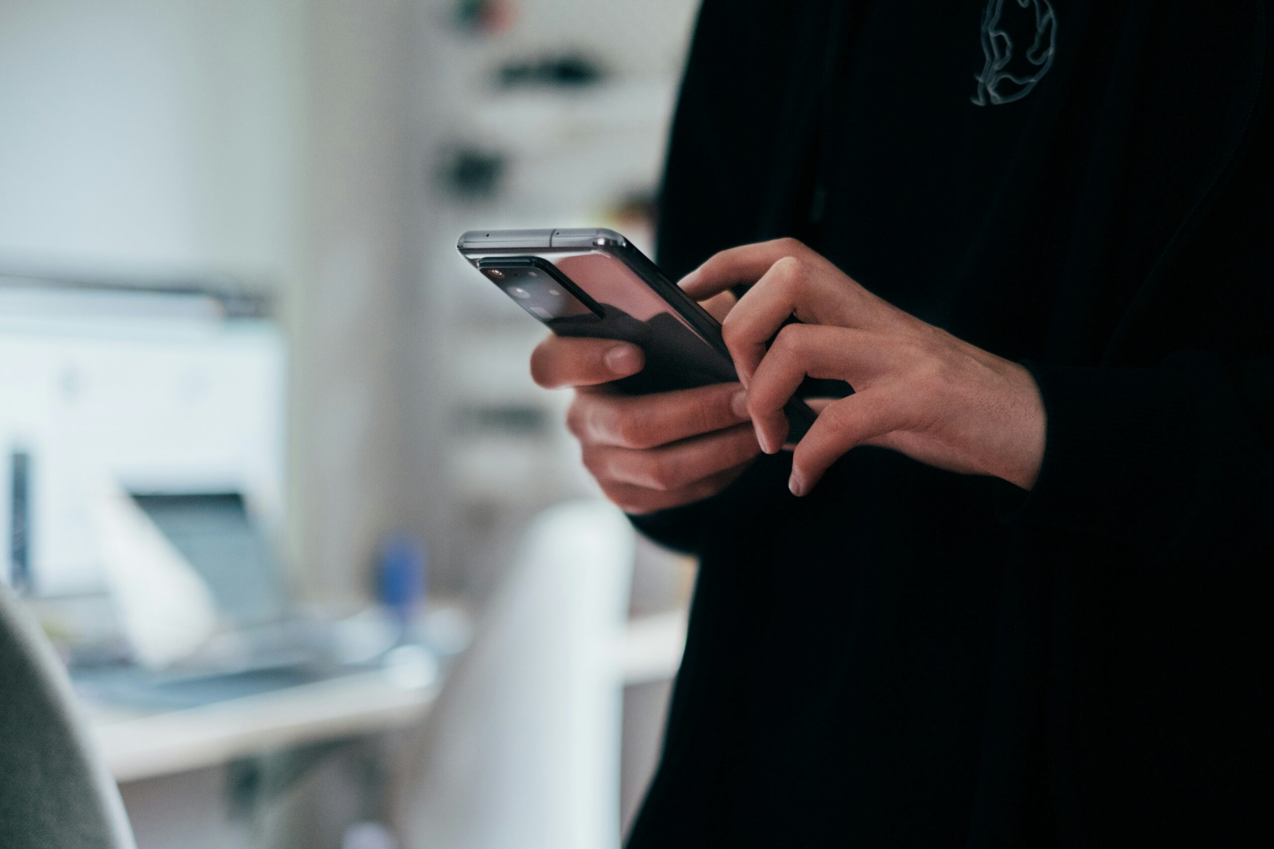 ¿WhatsApp del jefe a las diez de la noche? La Inspección de Trabajo frena en seco los abusos fuera de horario